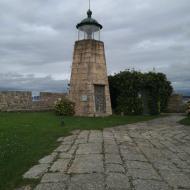 Inde på Castelo de Santo Antón