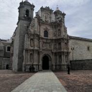 Basílica de Nuestra Señora de la Soledad