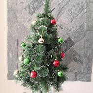 Vores juletræ i lobbyen