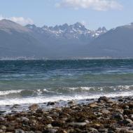 Går tur langs stranden