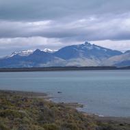 Byen ligger smukt ved Lago Argentino