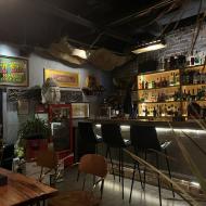 En anden bar i vores område