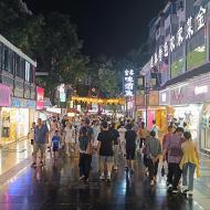 Liv i gaderne om aftenen