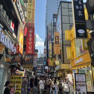 Gågader og K-pop-butikker