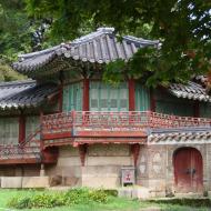 Vi går op mod haven