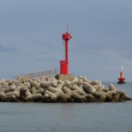 Vi går langs stranden