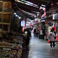 Her køber vi souvenirs