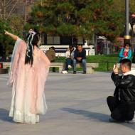 Klar til fotografering foran templet