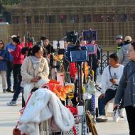 Klar til fotografering foran templet 