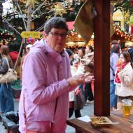 Hanne spiser første gang