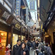 Gaderne omkring haven