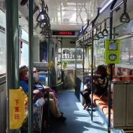 Vi kører i bus