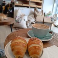 Salt bread og kaffe