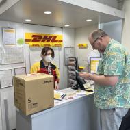 Vi sender en pakke hjem 