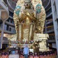 16 meter høj Buddha-statue