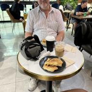 Lidt frokost i lufthavnen 