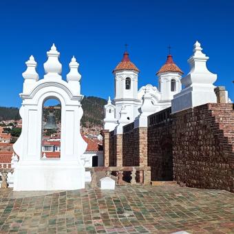 Fra taget af Iglesia de San Felipe de Neri