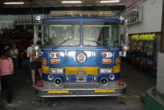 Den lokale brandstation har en brandbil i Boca Juniors-farverne